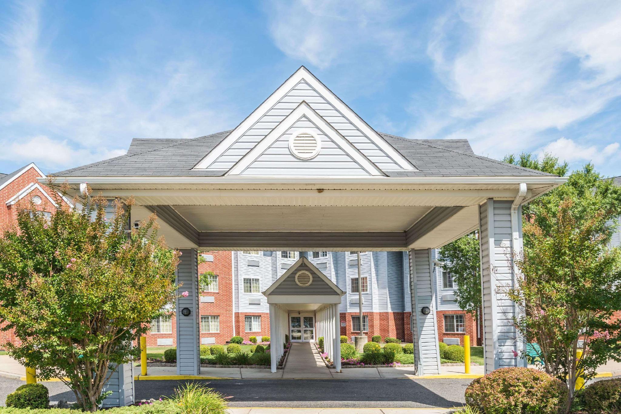 Microtel & By Wyndham Airport 2* Filadelfia